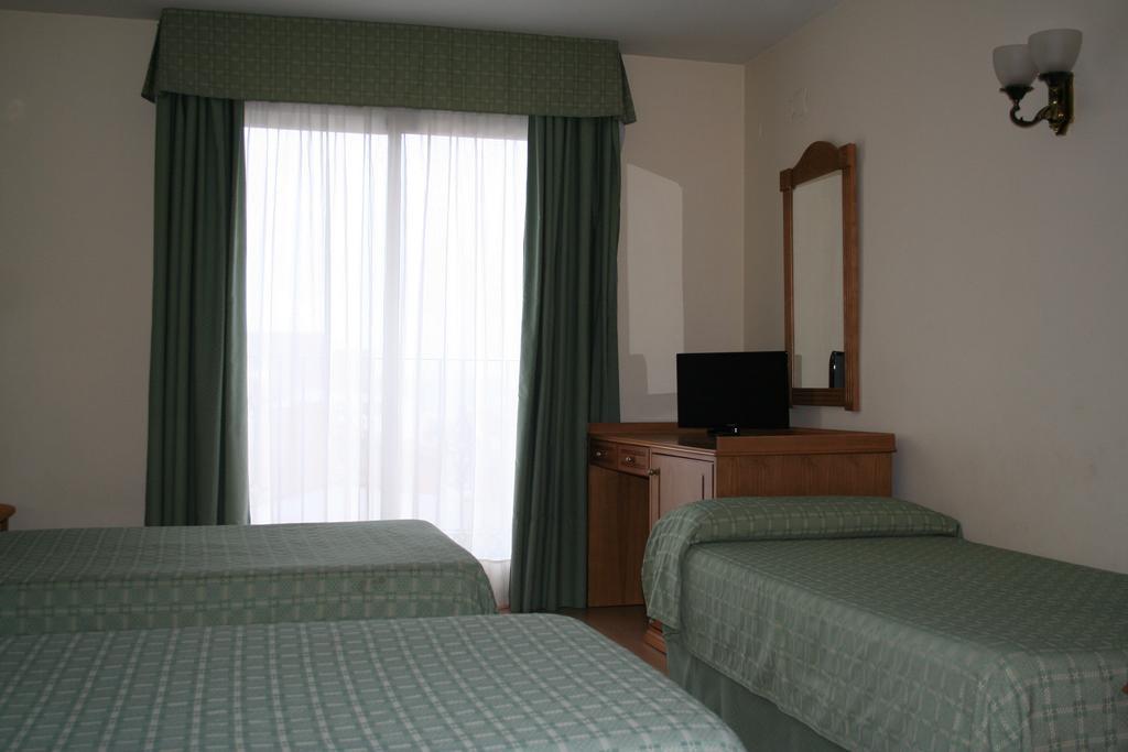 Hotel Austria 76 Puerto de Sagunto Exterior photo