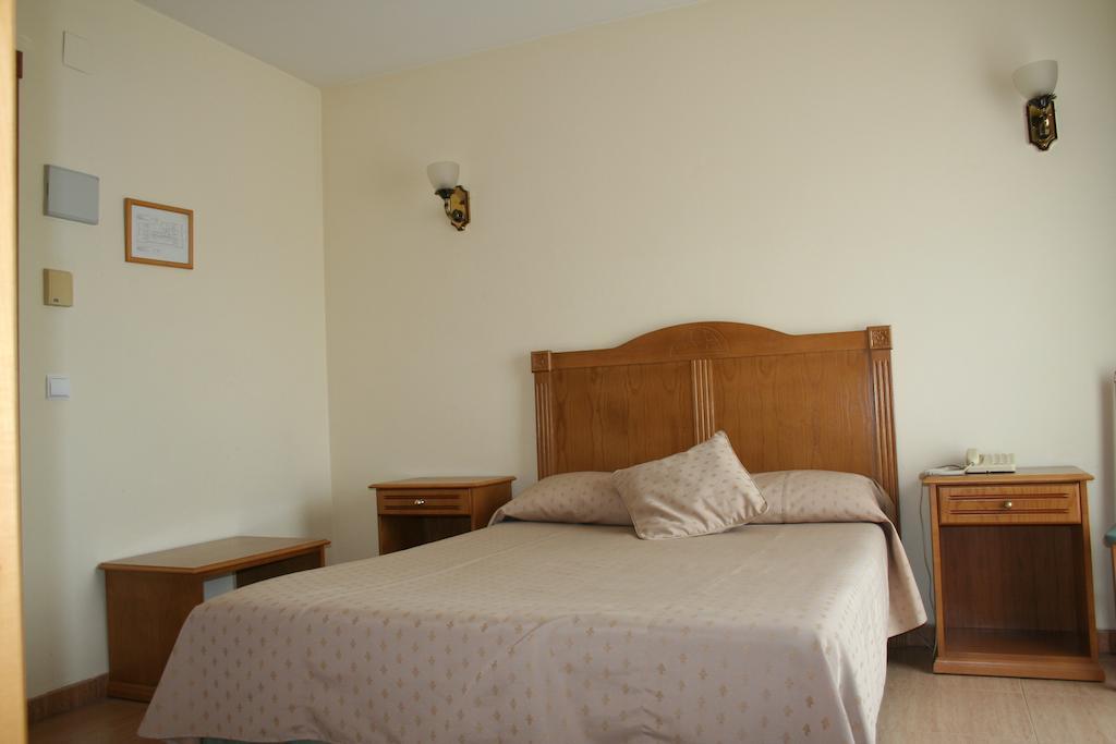 Hotel Austria 76 Puerto de Sagunto Exterior photo